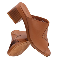 Klapki damskie na klocku ażurowe